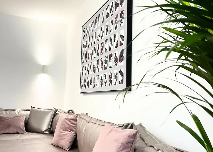 Apartamento 100 M2 Near Belvedere And Train Station