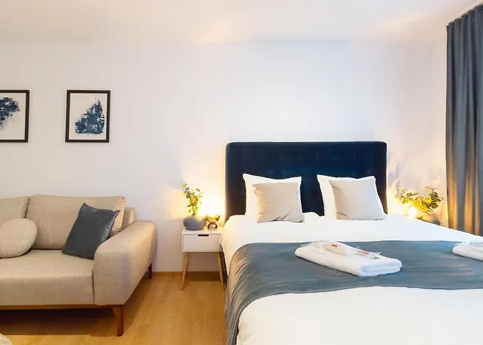 100 M2 Near Belvedere And Train Station Apartamento *