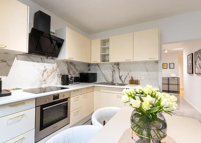 100 M2 Near Belvedere And Train Station Apartamento Viena